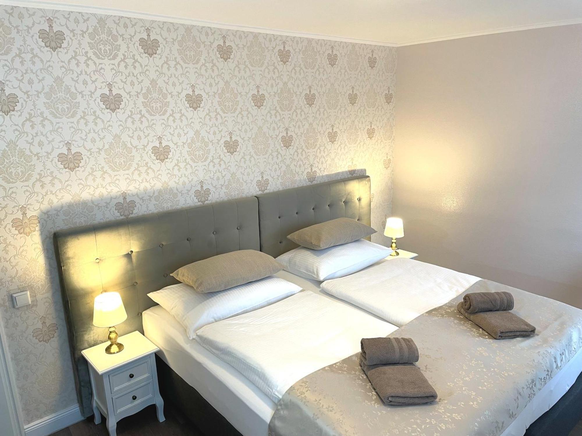 Hotel Kolossos Duesseldorf - Neuss Extérieur photo